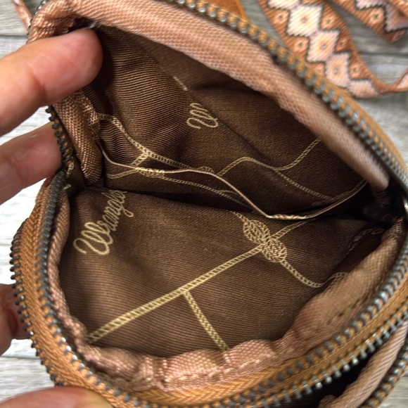 Wrangler Tan and Pink Patterned Crossbody Bag - Picture 3 of 7